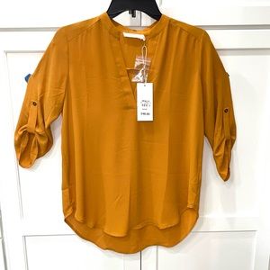 Small Rust Top by Lush 3/4 sleeve